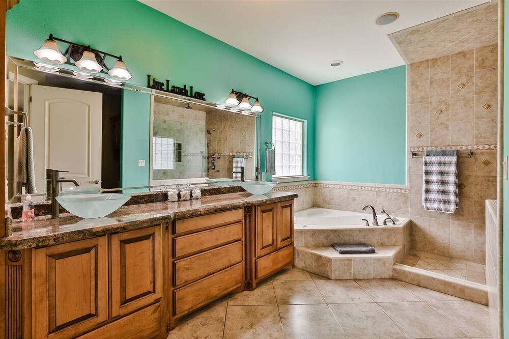 Photo of Bathroom in Laguna Vista