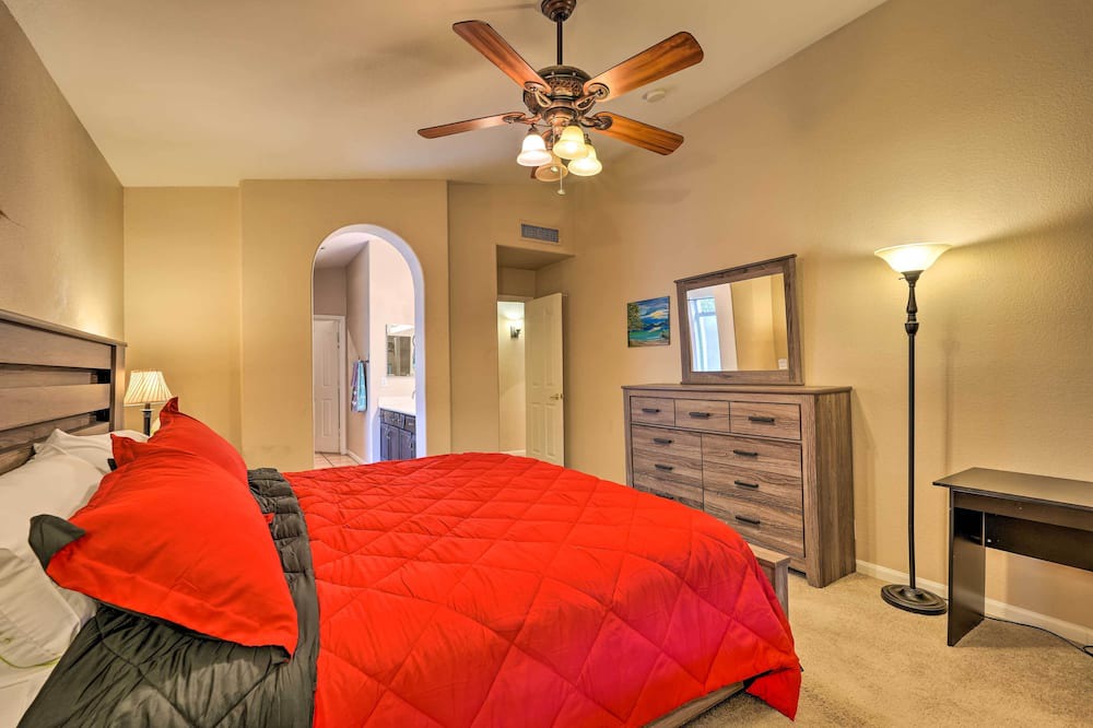 Photo of Bedroom in Arrowhead Lakes