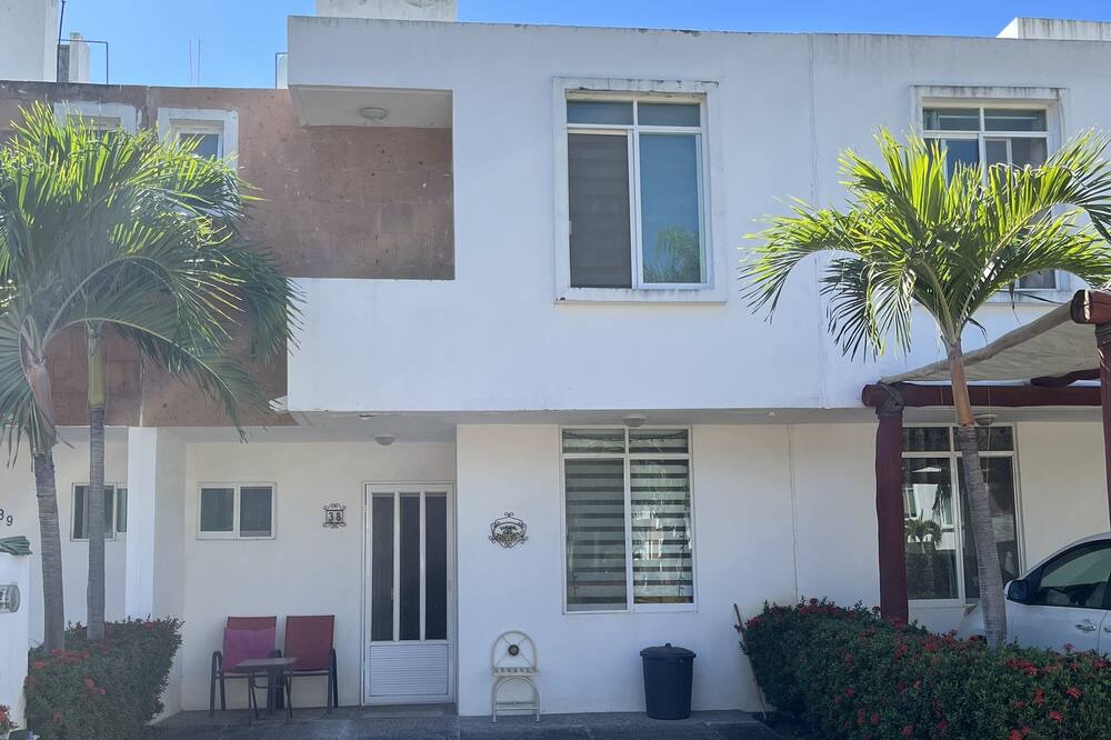 Photo of Outdoor in Los Ayala