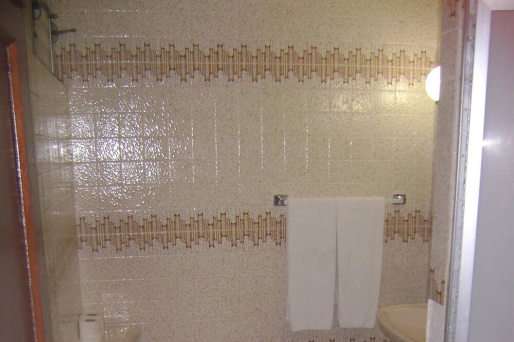 Photo of Bathroom in Club Deportivo