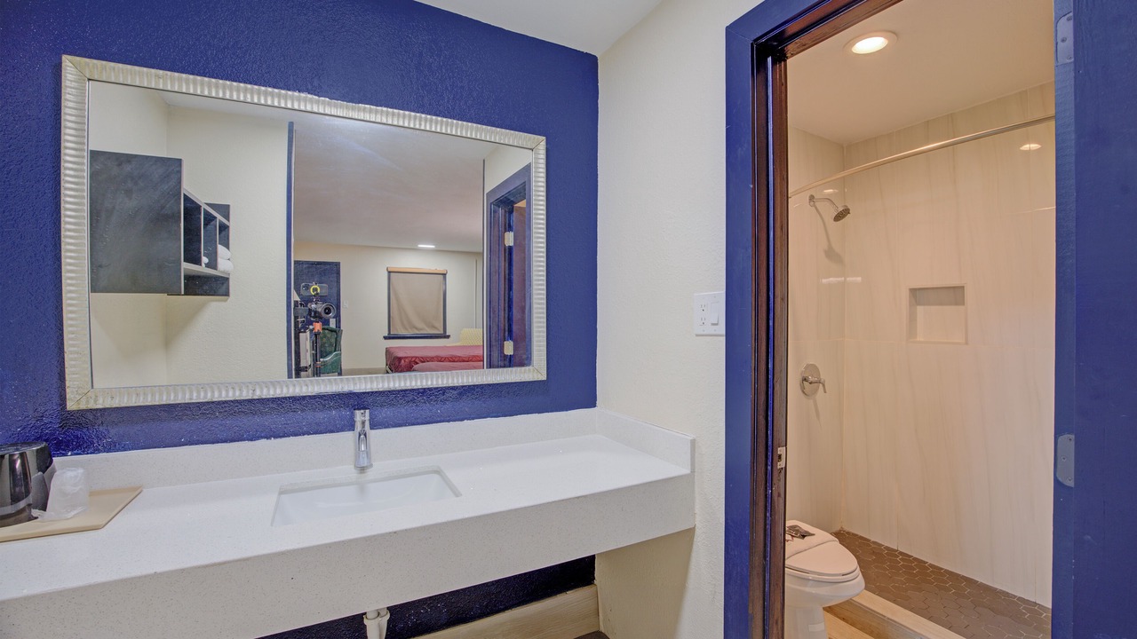 Photo of Bathroom in Brownsville