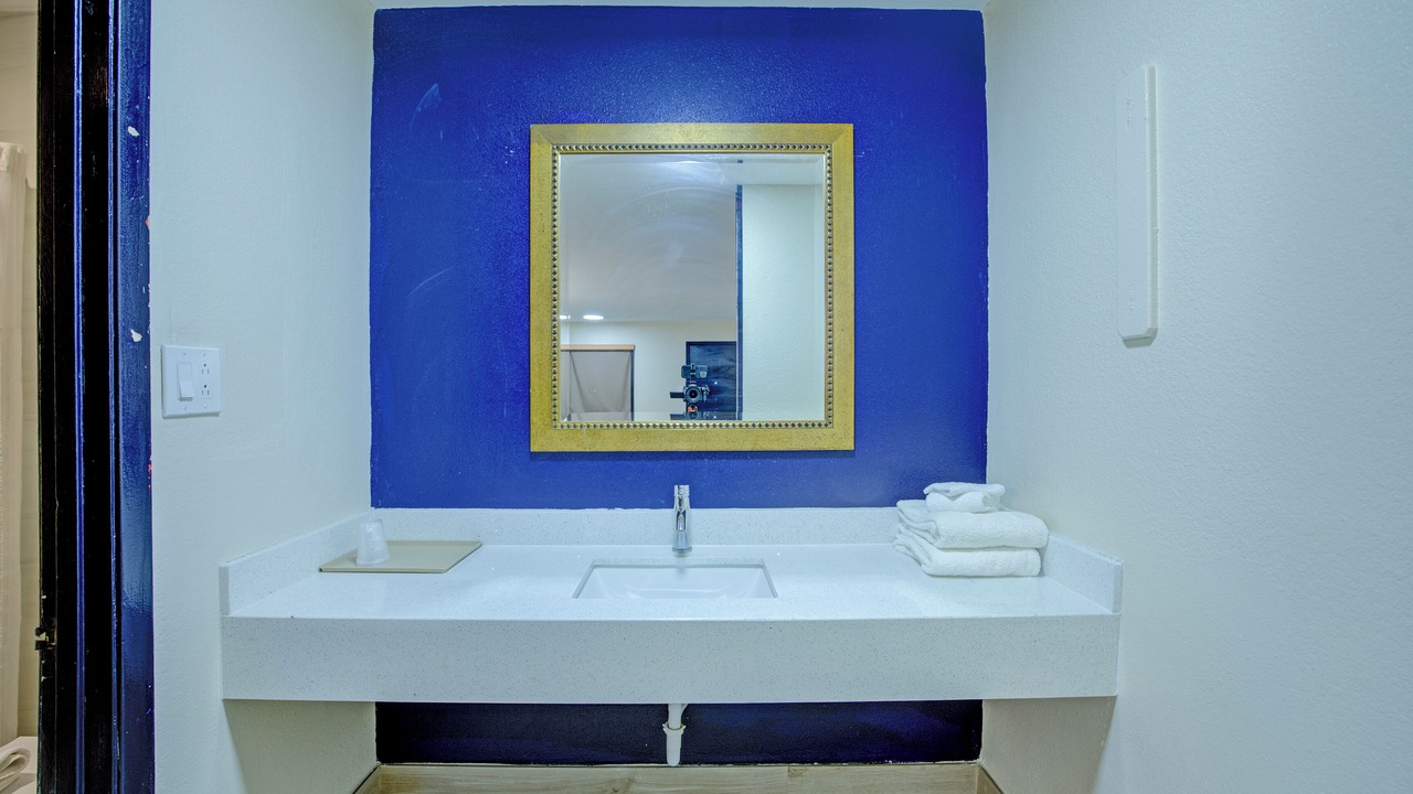 Photo of Bathroom in Brownsville
