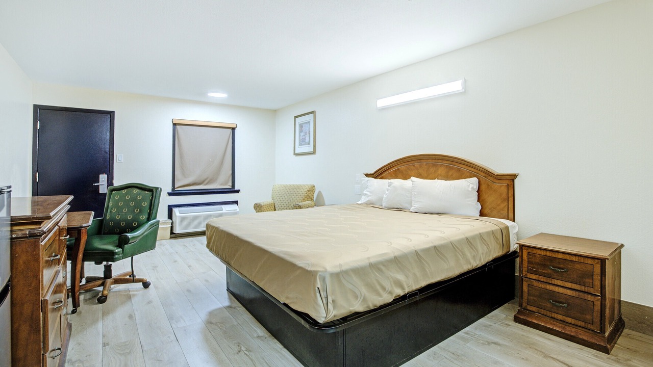 Photo of Bedroom in Brownsville