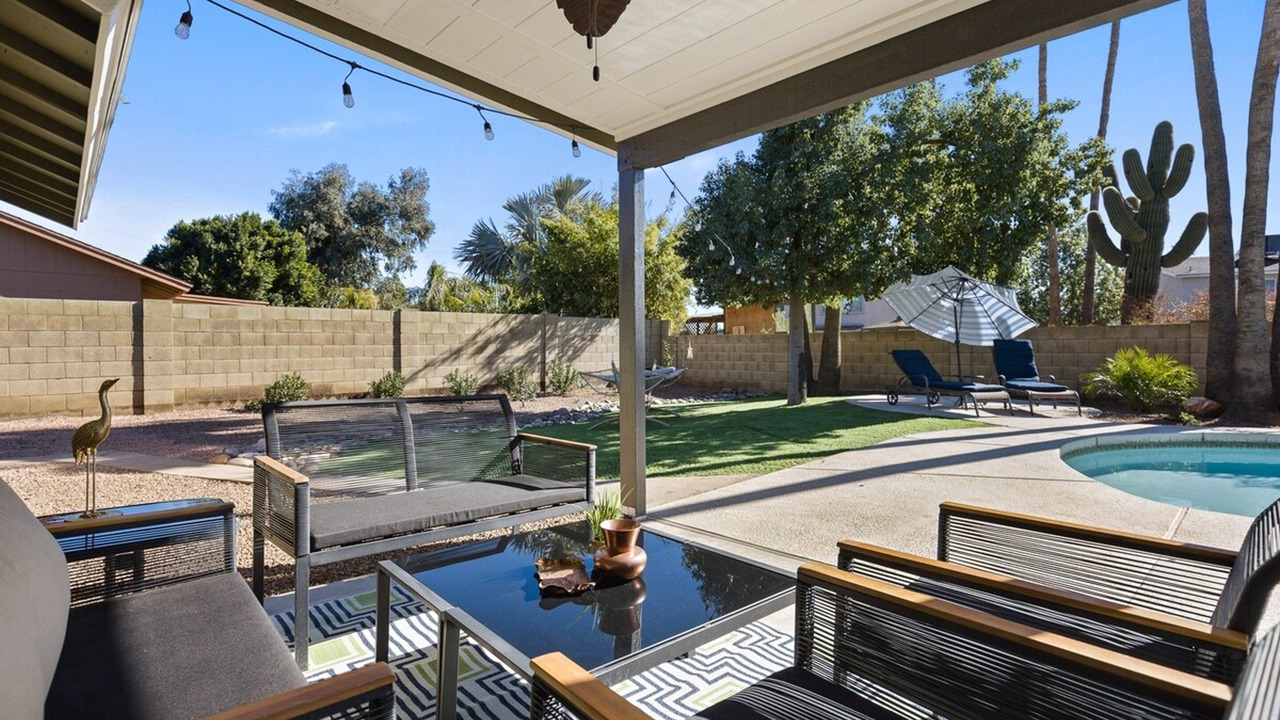 Photo of Outdoor in Paradise Valley Village