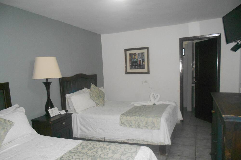 Photo of Bedroom in Atascadero