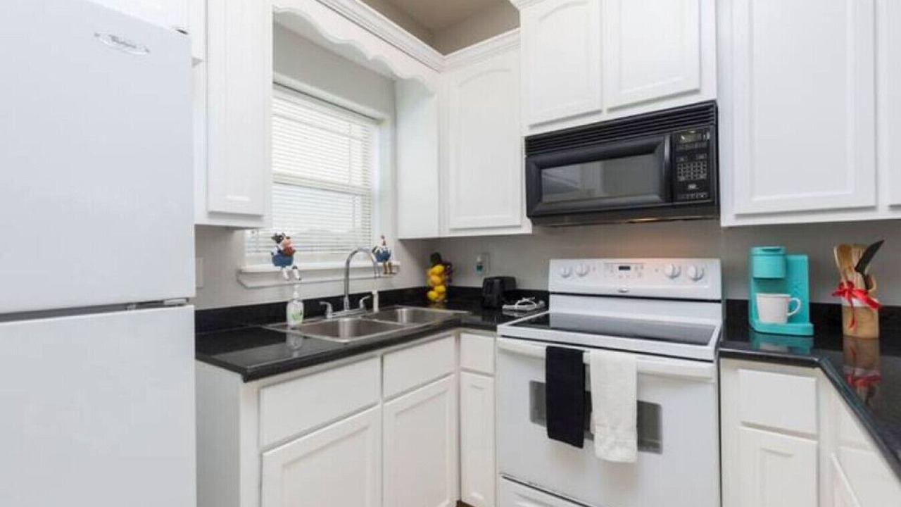 Photo of Kitchen in Edinburg