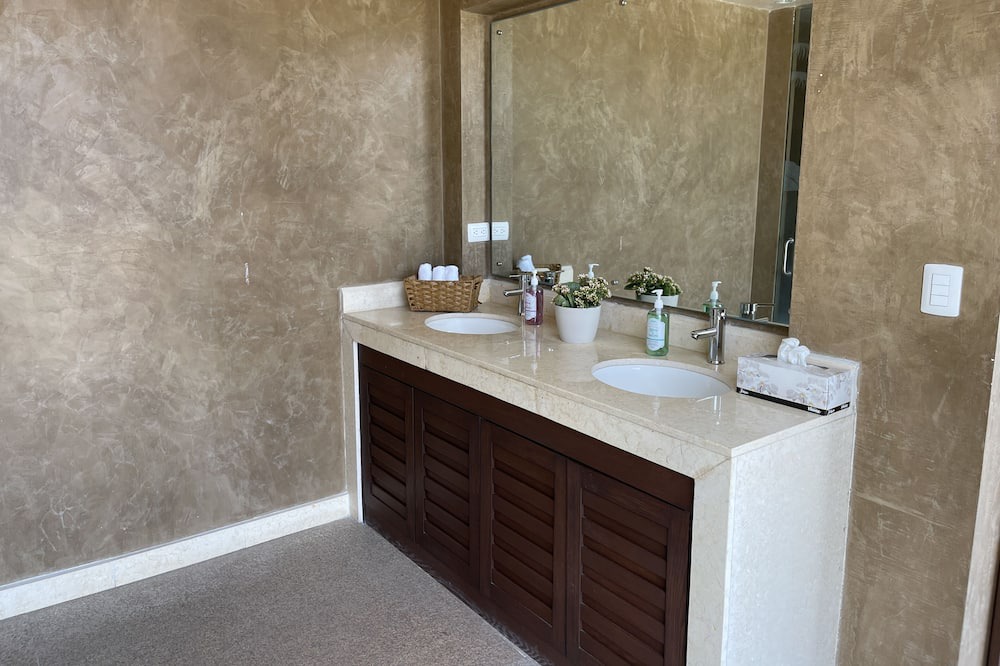 Photo of Bathroom in La Salina