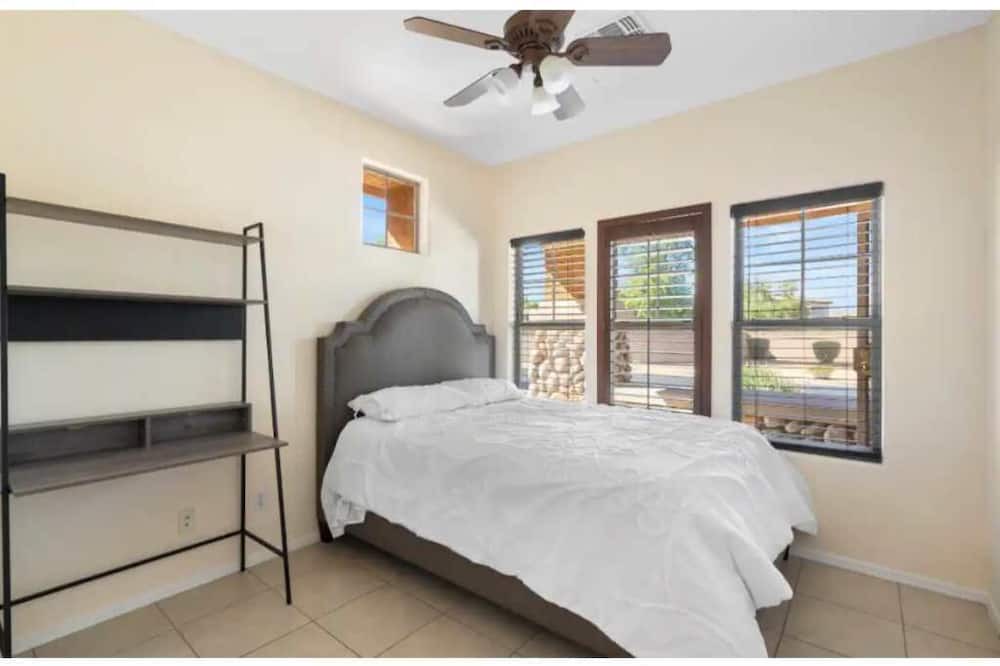 Photo of Bedroom in Rovey Farm Estates