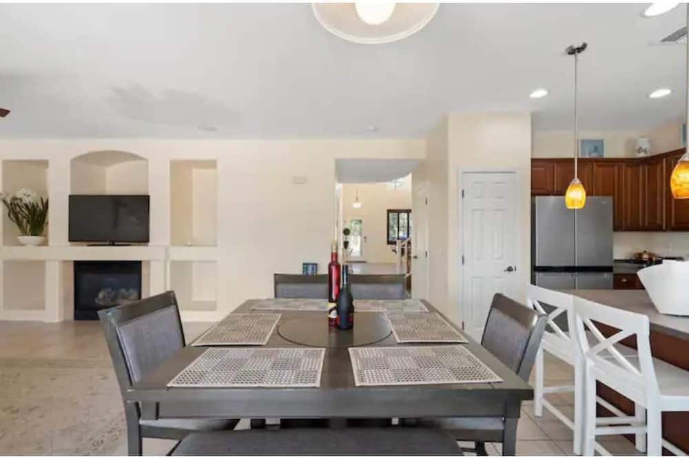 Photo of Kitchen in Rovey Farm Estates