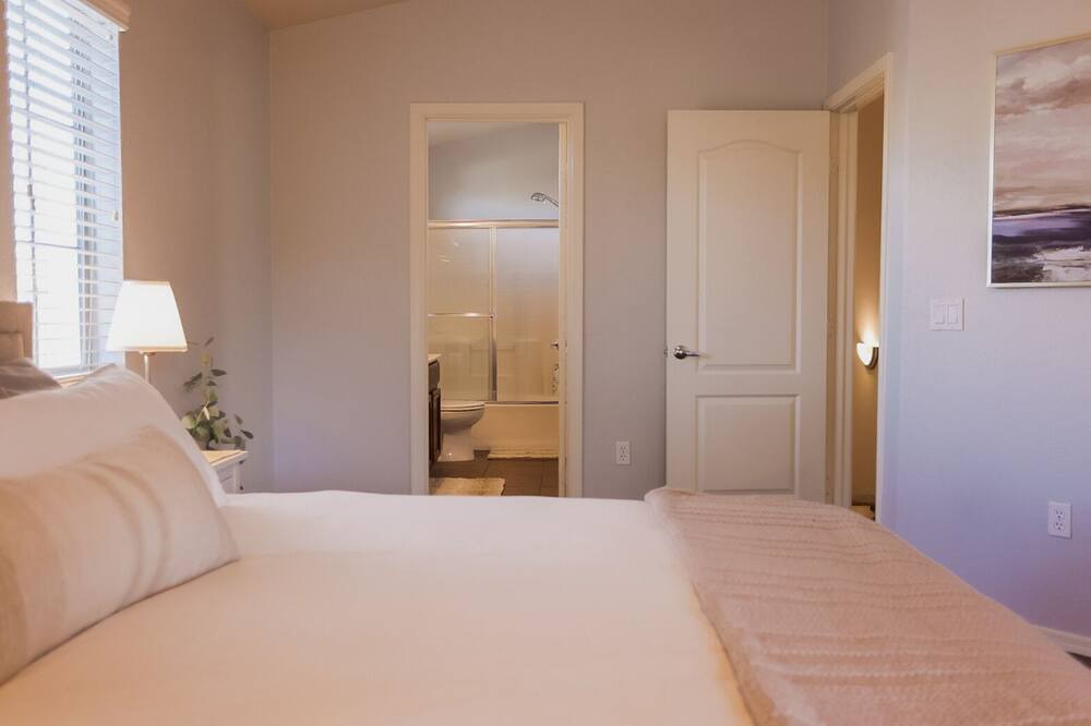 Photo of Bathroom in Mesa Grande