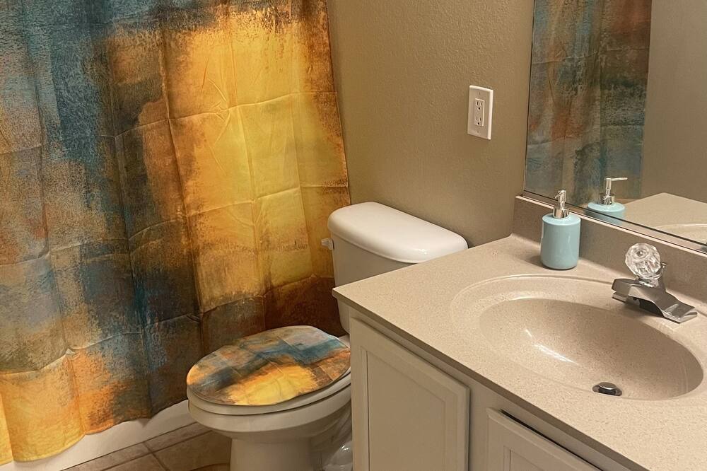 Photo of Bathroom in Glendale