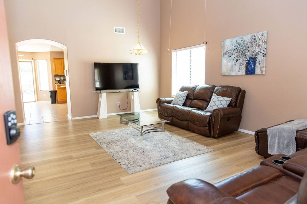 Photo of Livingroom in Tamaron