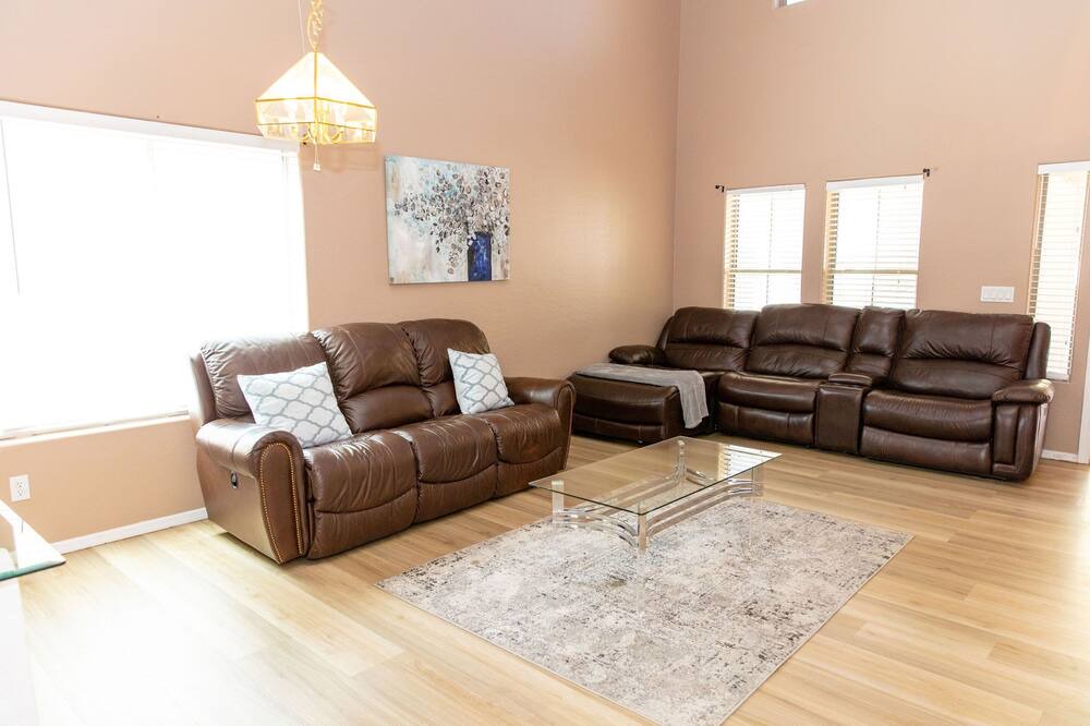 Photo of Livingroom in Tamaron