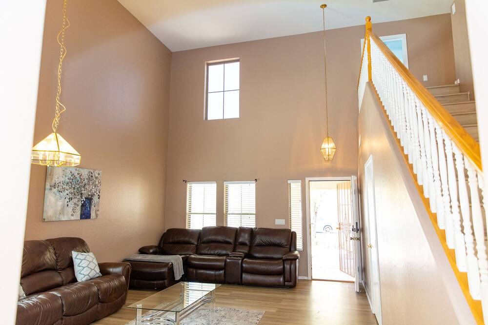 Photo of Livingroom in Tamaron