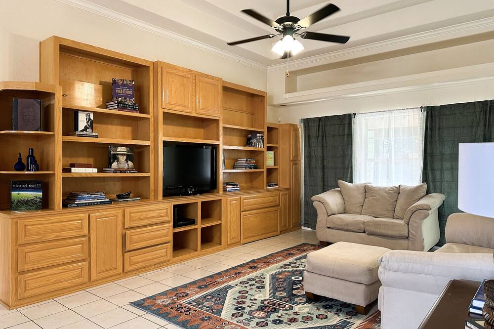 Photo of Livingroom in McAllen