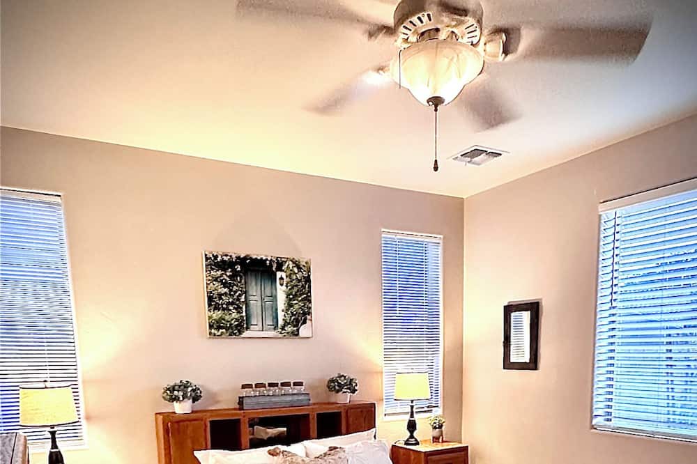 Photo of Bedroom in Marana