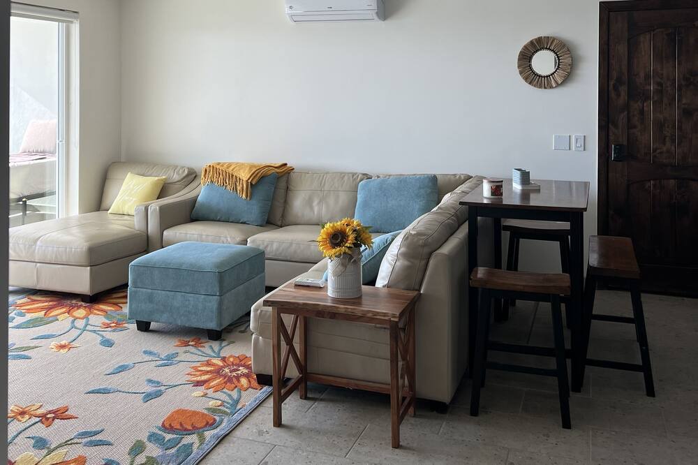 Photo of Livingroom in La Fonda