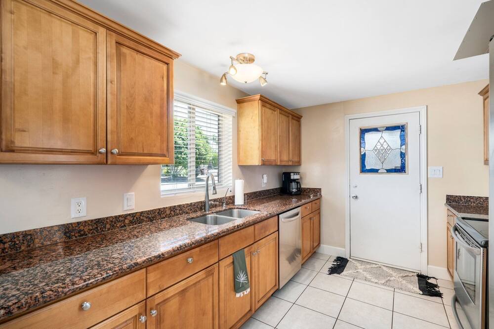 Photo of Kitchen in Entertainment District