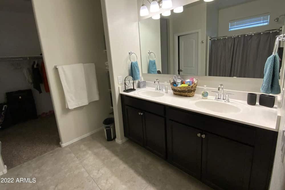 Photo of Bathroom in Tartesso