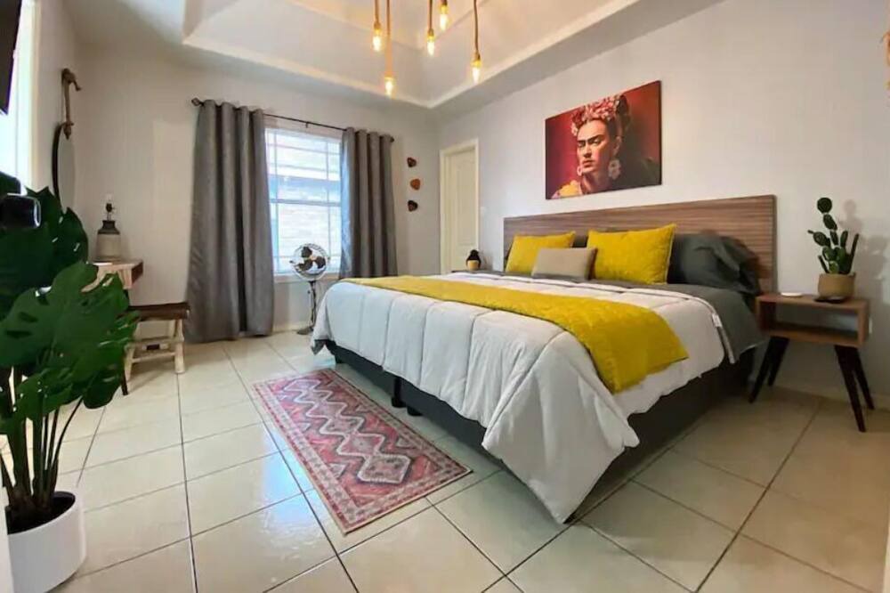 Photo of Bedroom in Pharr