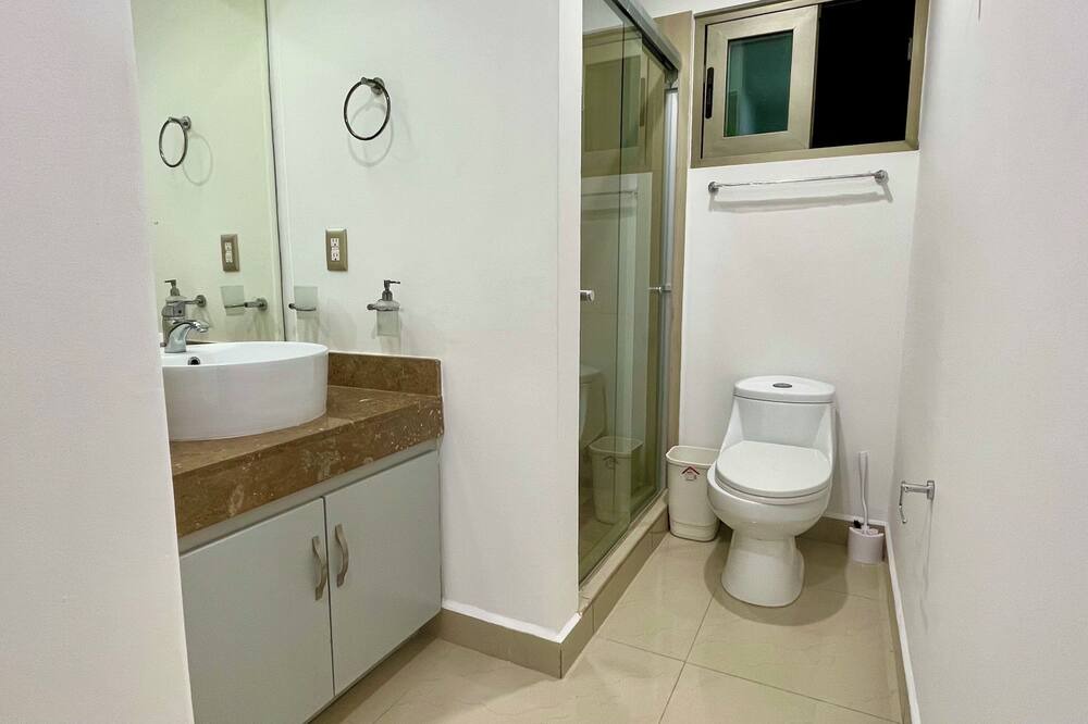 Photo of Bathroom in Ferrocarrilera