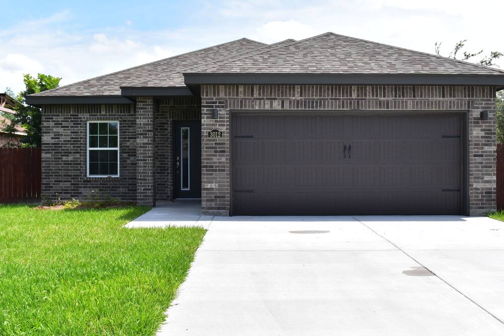 Photo of Outdoor in Alton