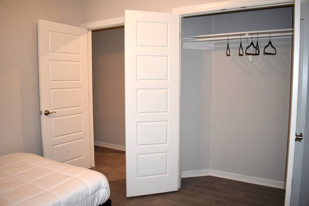 Photo of Bedroom in Alton