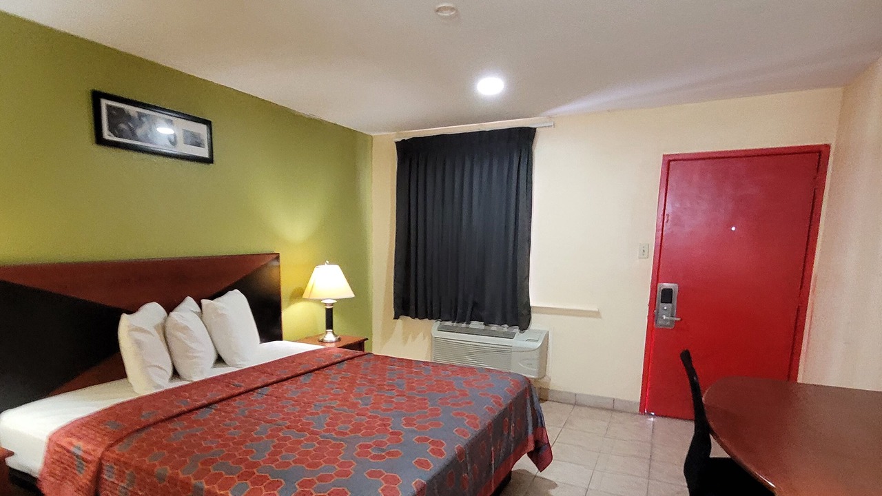 Photo of Bedroom in Brownsville