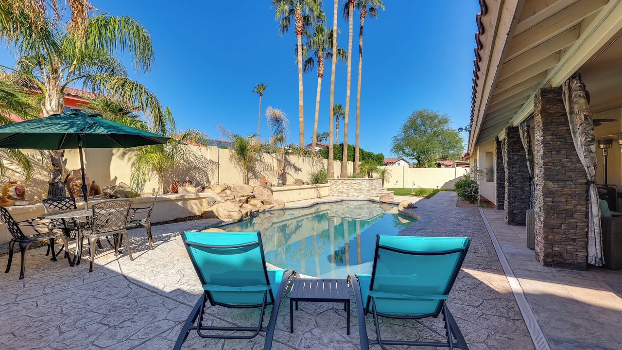 Photo of Others in Paradise Valley Village