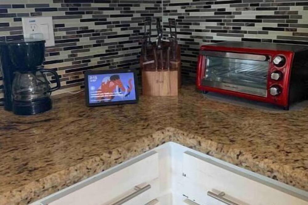 Photo of Kitchen in Edinburg