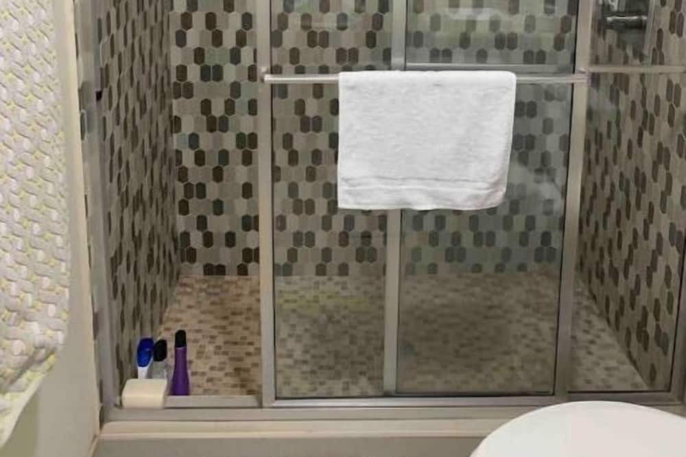 Photo of Bathroom in Edinburg