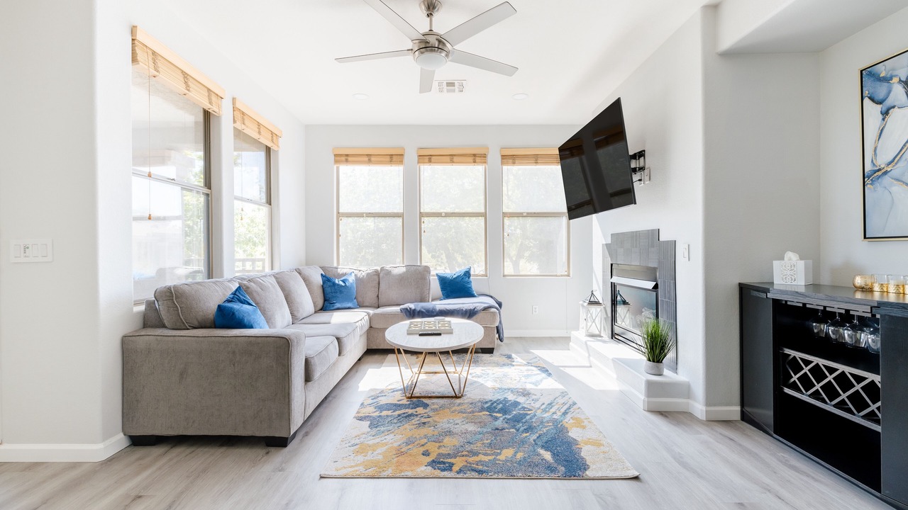 Photo of Livingroom in Kierland