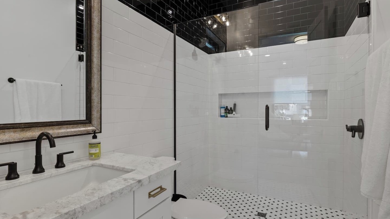 Photo of Bathroom in Arcadia