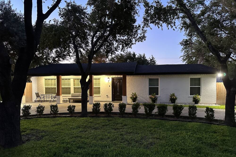 Photo of Outdoor in Pharr