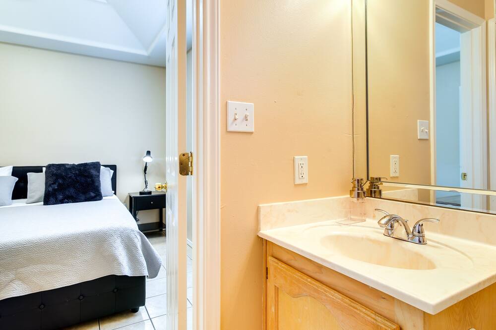 Photo of Bathroom in Mission