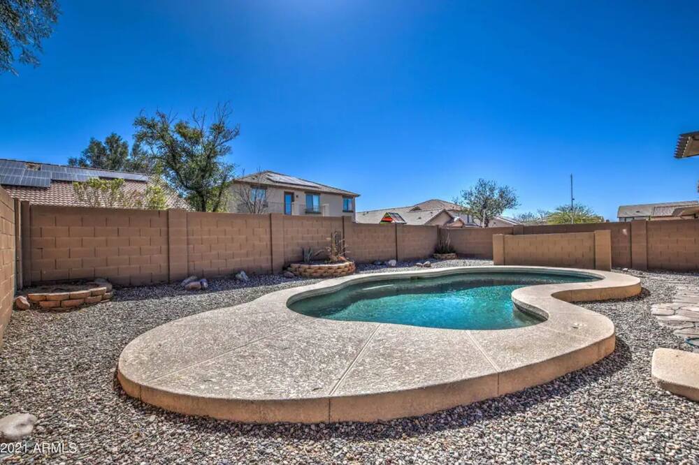 Photo of Outdoor in Dove Cove Estates