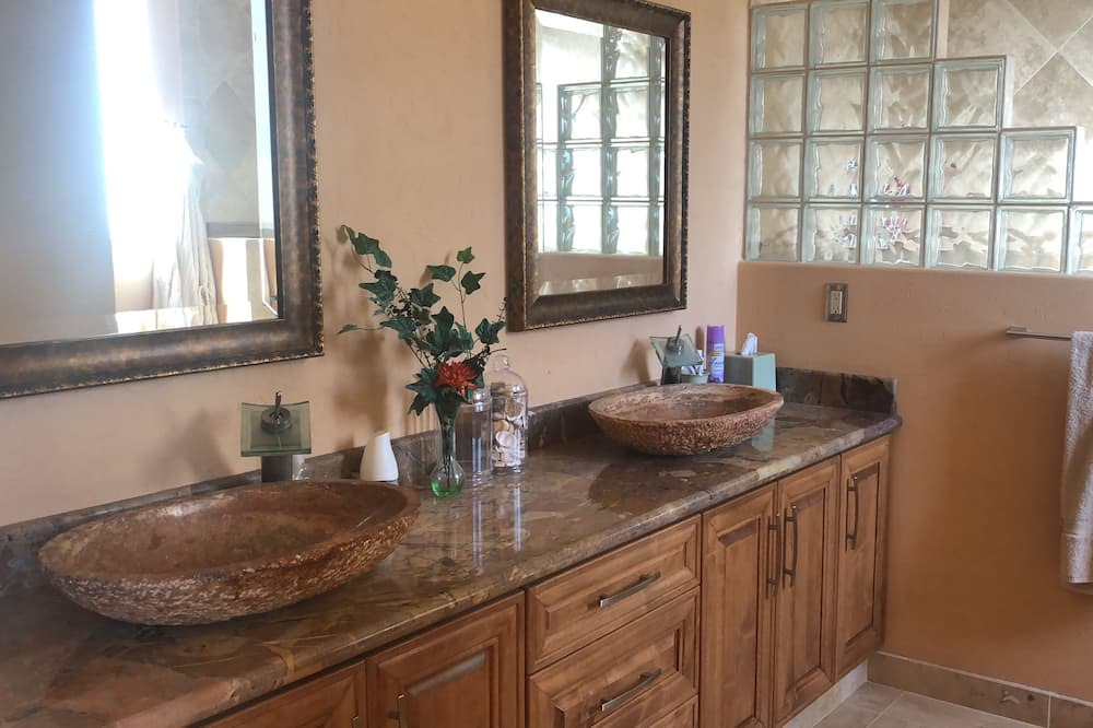Photo of Bathroom in La Salina