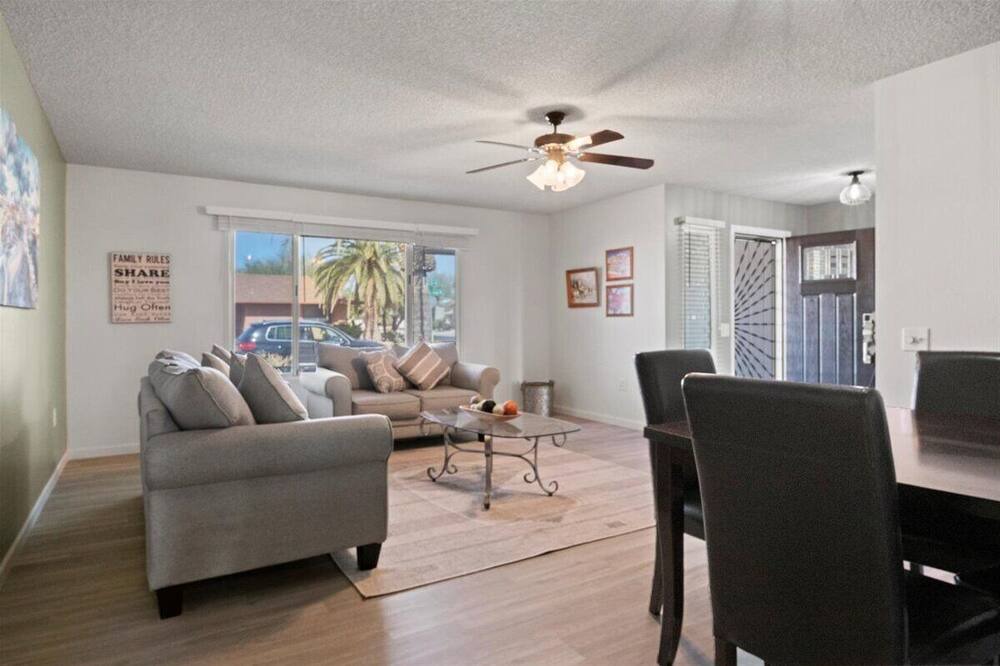 Photo of Livingroom in Sun City West