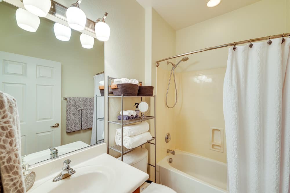 Photo of Bathroom in Anthem