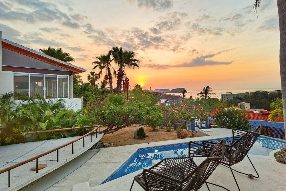 Photo of Bedroom in Santa Maria Huatulco