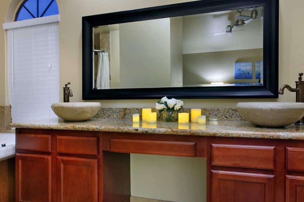 Photo of Bathroom in Brandywine Estates