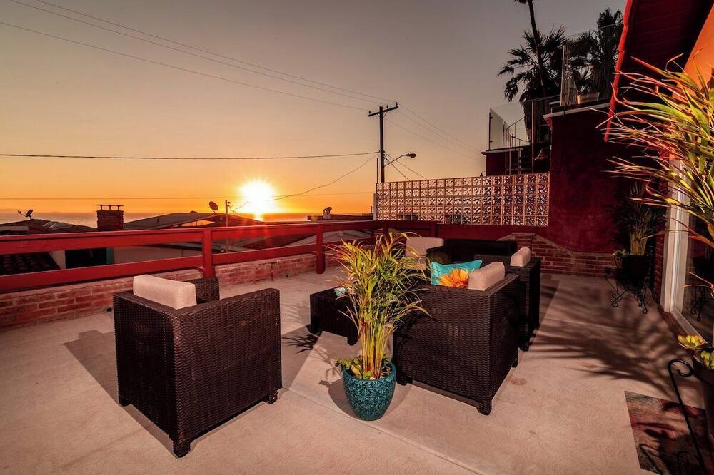 Photo of Patio Balcony in San Antonio del Mar