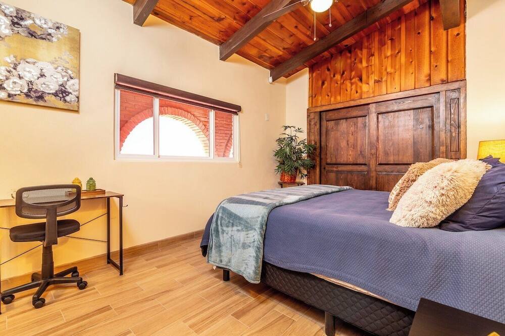 Photo of Bedroom in San Antonio del Mar