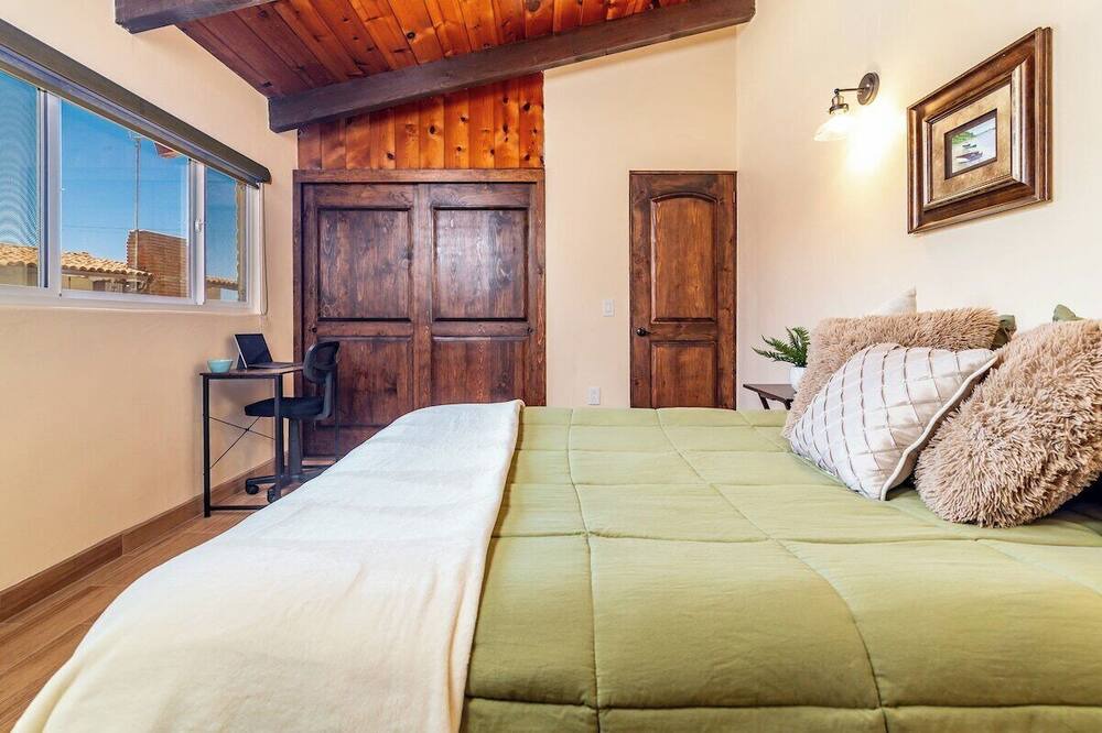 Photo of Bedroom in San Antonio del Mar
