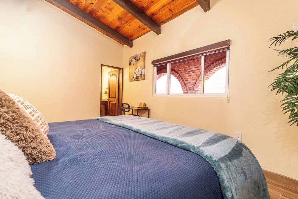 Photo of Bedroom in San Antonio del Mar
