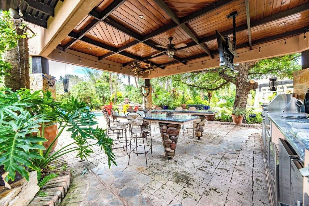 Photo of Outdoor in Mission