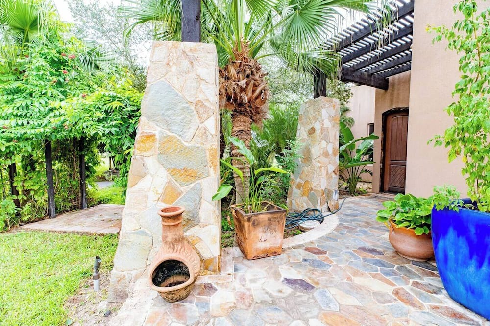 Photo of Outdoor in Mission