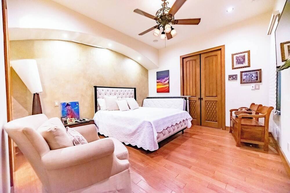 Photo of Bedroom in Mission