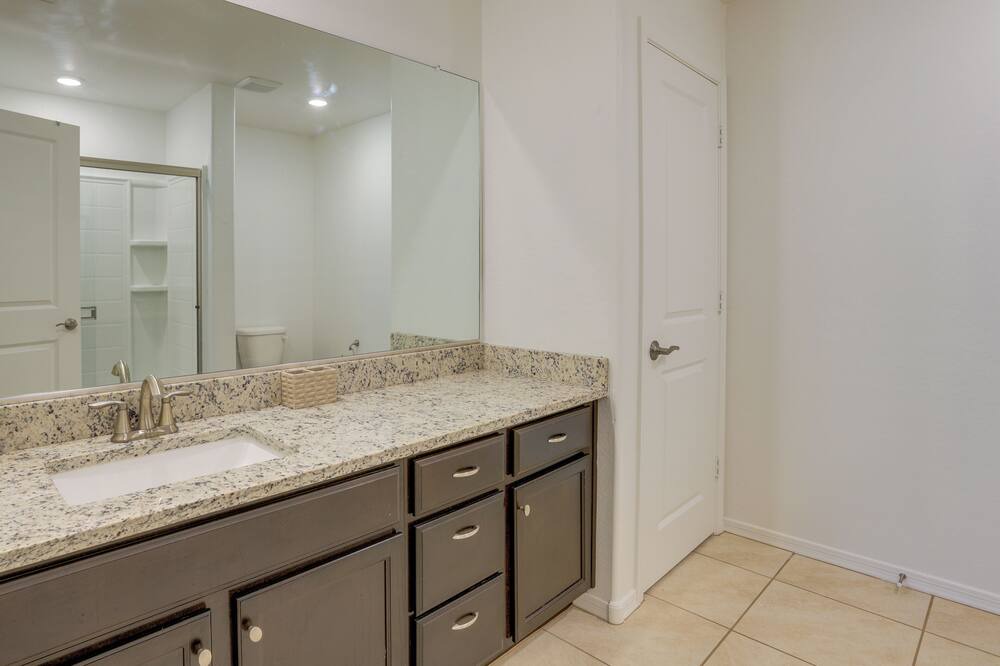 Photo of Bathroom in Tuscano
