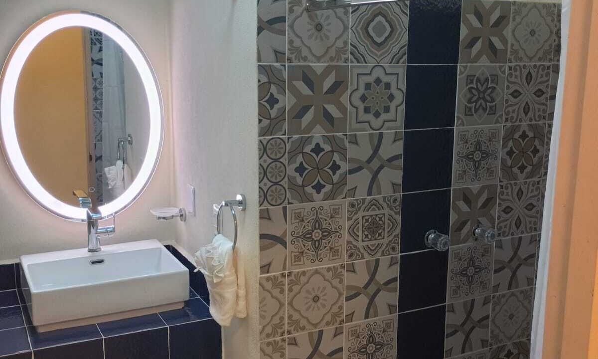 Photo of Bathroom in Zona Hotelera